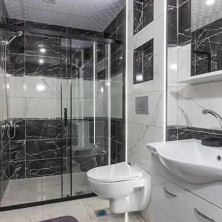 Appartement 6-sehir Merkezinde Bueyuek Modern Antalya