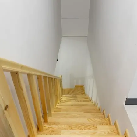 6-sehir Merkezinde Bueyuek Modern アンタルヤ